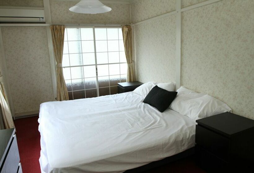 バス共有のスタンダードルーム, Powder Temple