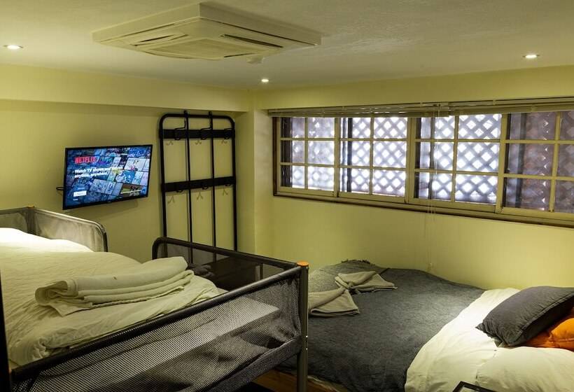 エコノミー4人部屋, Powder Temple