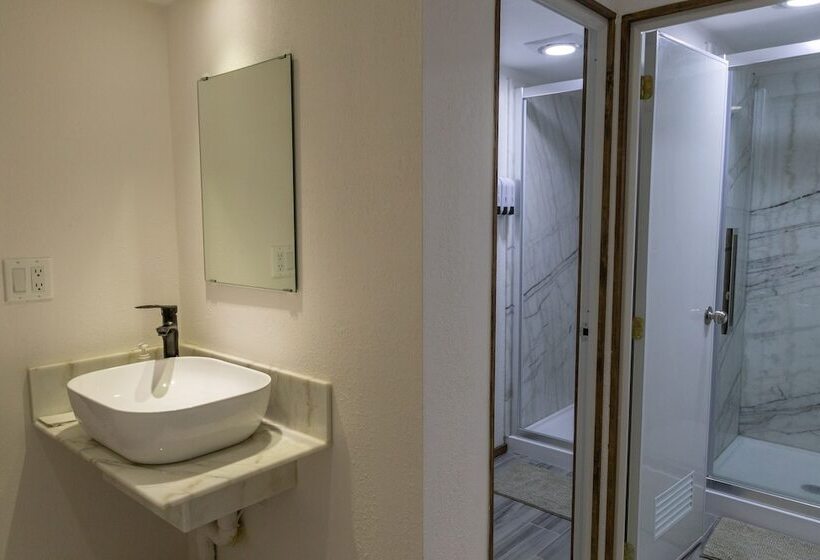 エコノミールーム, Powder Temple