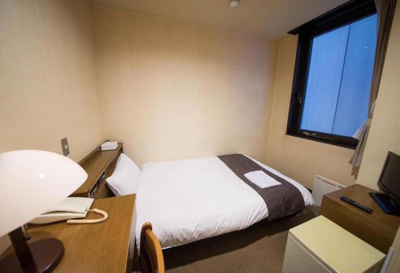 Quarto standart individual, Sai