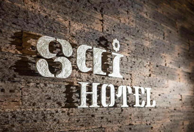 Quarto standard, Sai