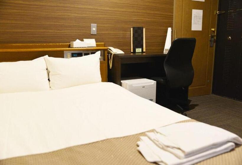 Quarto standard, Sai