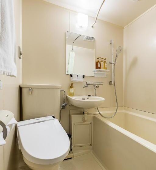 Quarto standard, Sai