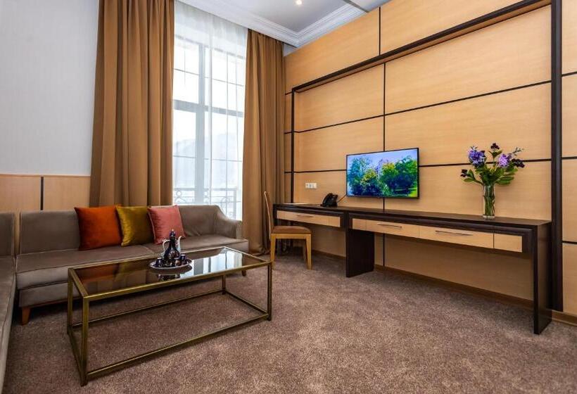 سوئیت با بالکن, Marxal Resort & Spa