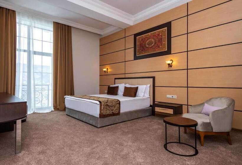 سوئیت با بالکن, Marxal Resort & Spa