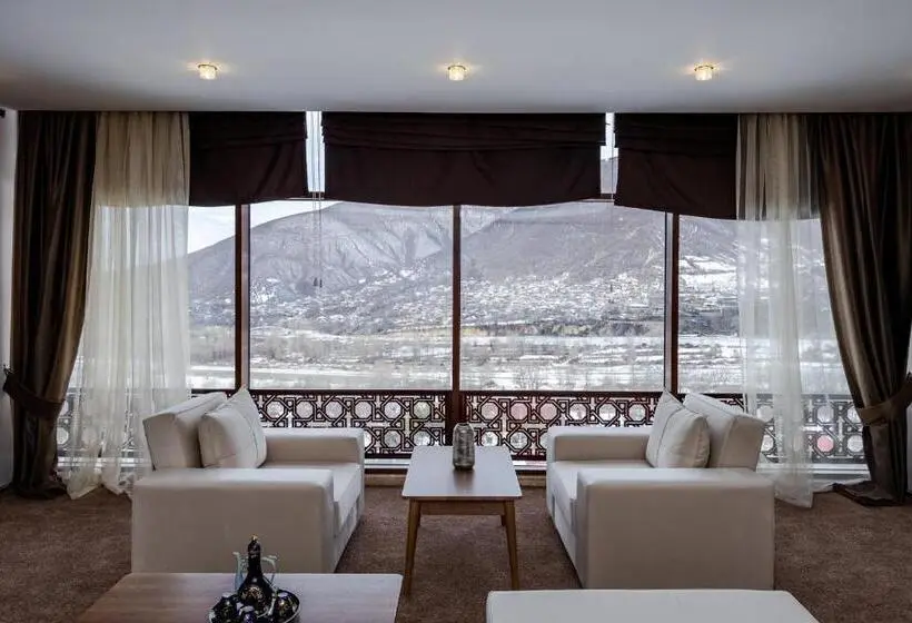 سوییت اجرایی, Marxal Resort & Spa
