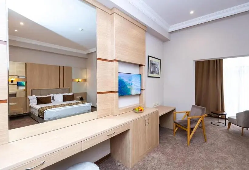 اتاق استاندارد سه نفره, Marxal Resort & Spa