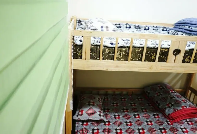 Standard-huone, Onna Guesthouse   Hostel