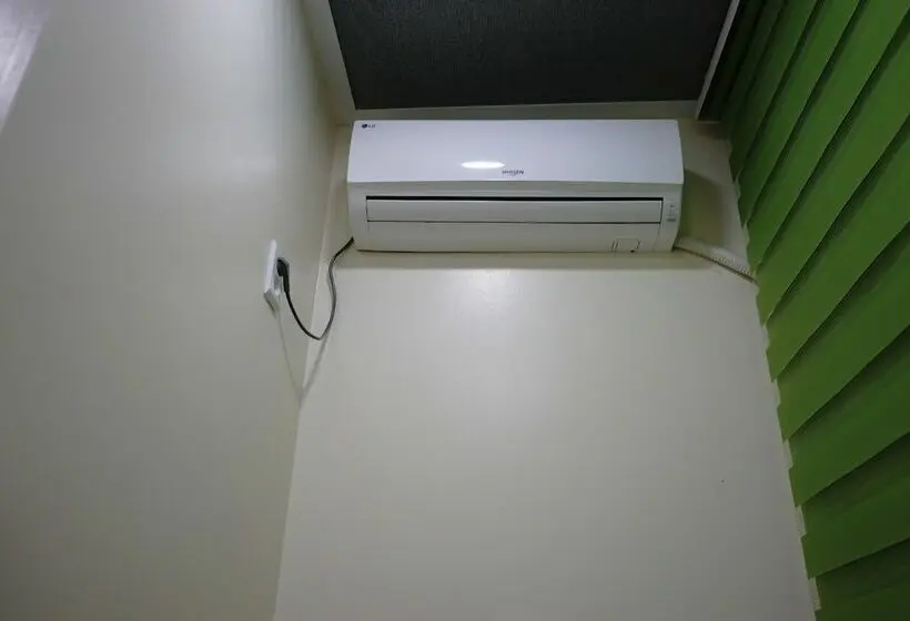 Standard-huone, Onna Guesthouse   Hostel