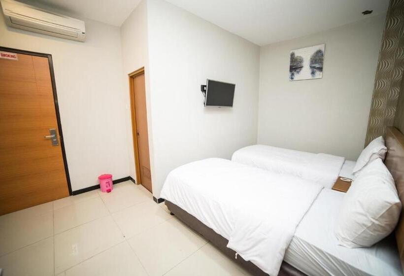 Superior Rum, Sunrise Hotel Semarang