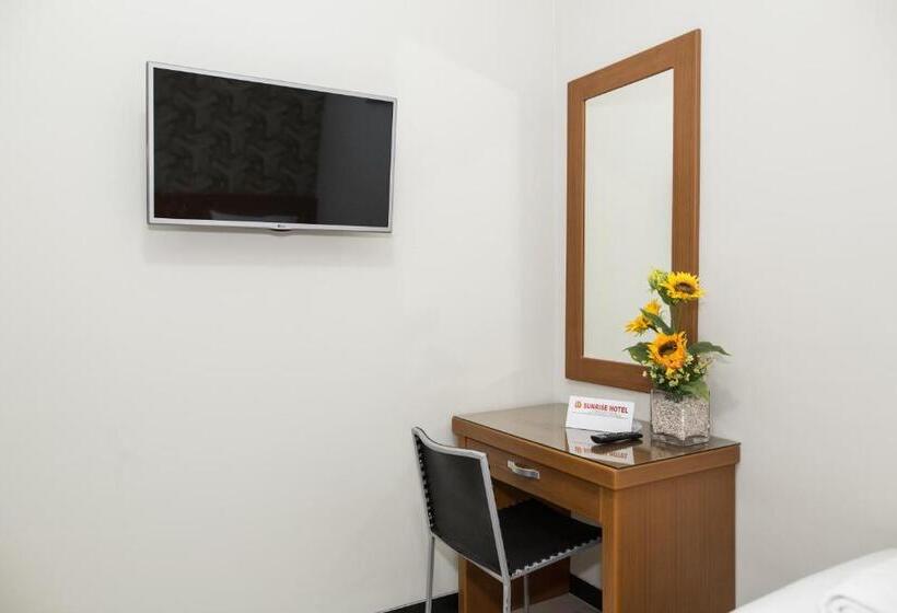 Deluxe Rum, Sunrise Hotel Semarang