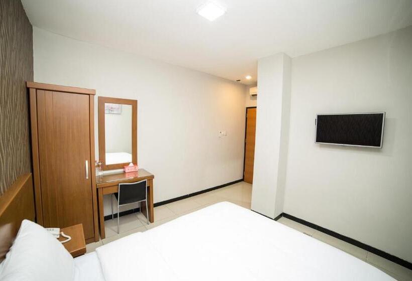 Deluxe Rum, Sunrise Hotel Semarang