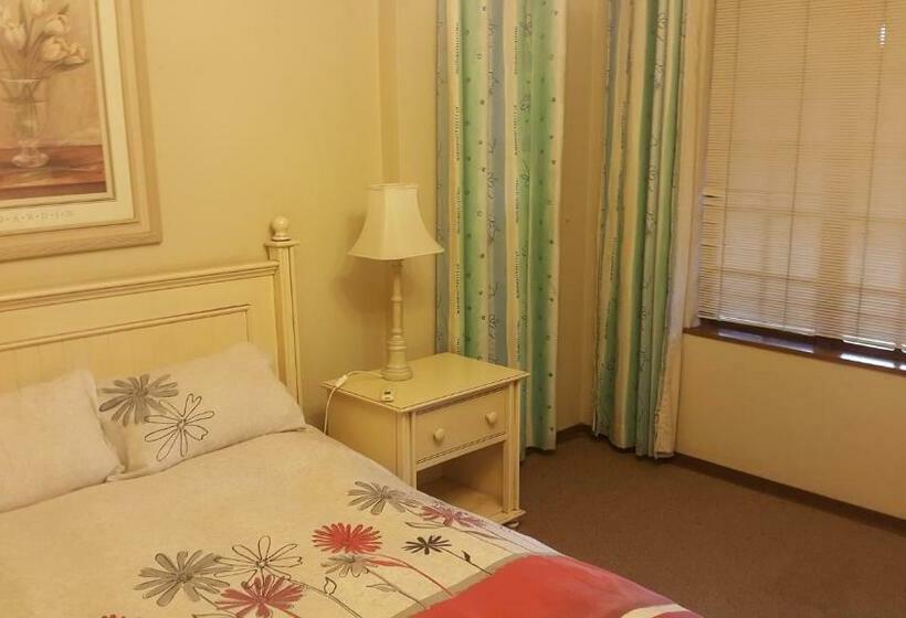 اتاق استاندارد, Albatross B&b