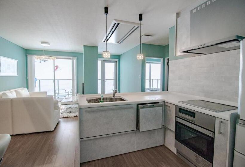 景色の見える一ベッドルームアパートメント, Starry