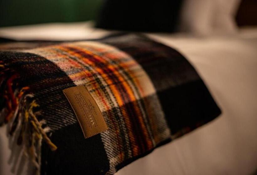 スタンダードスタジオ, Starry