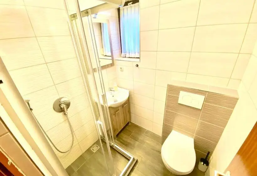 اتاق استاندارد سه نفره, See Vendégház   Siófok