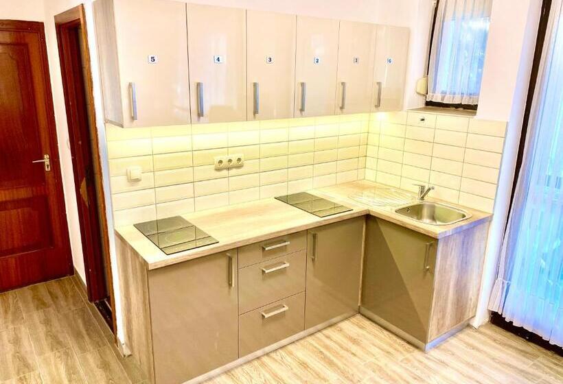 Номер Стандарт Трехместный, See Vendégház Siófok