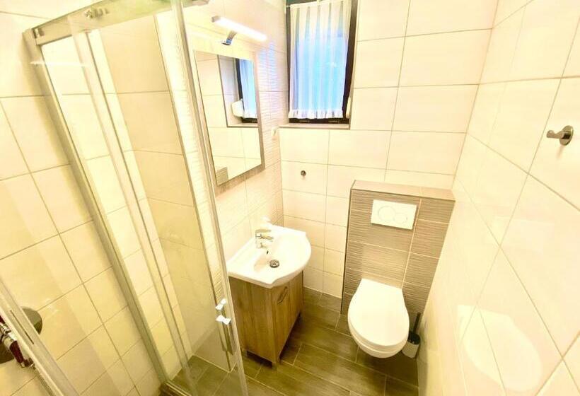 Четырехместный Номер Стандарт, See Vendégház Siófok