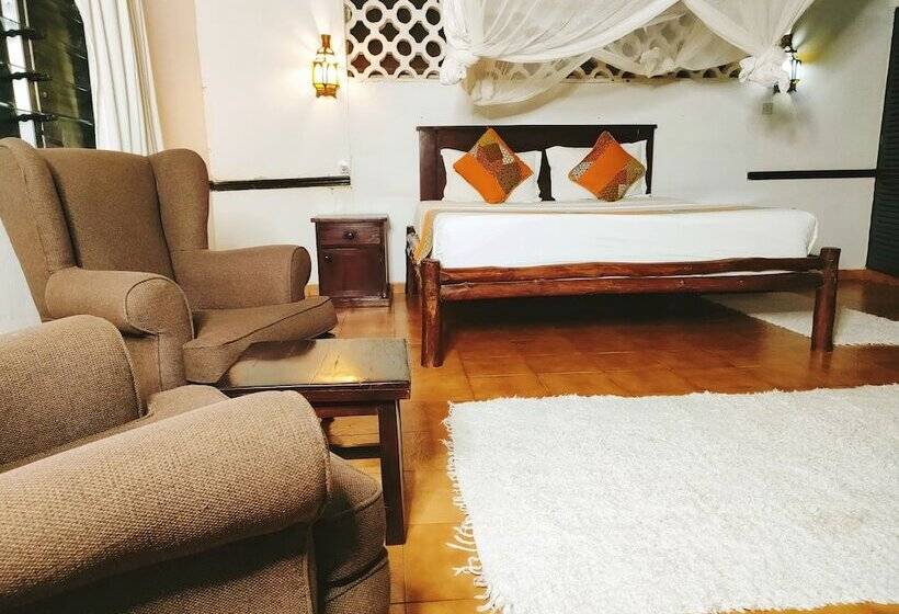 اتاق خانوادگی, Upani In Diani