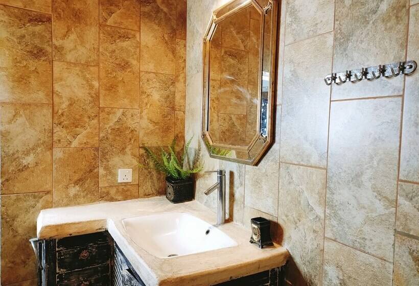 خانه 1 خوابه, Upani In Diani