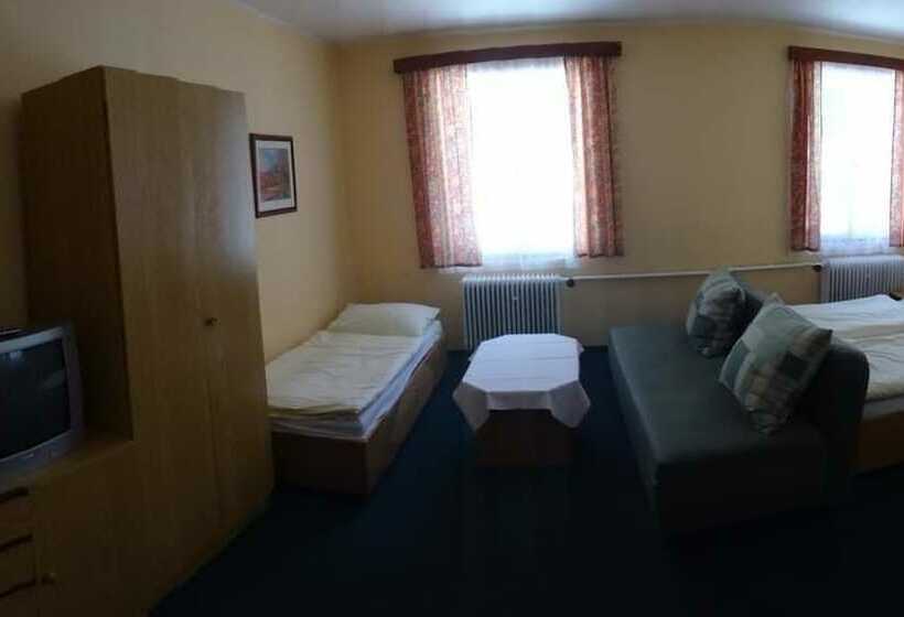 标准三人间, Alfonska