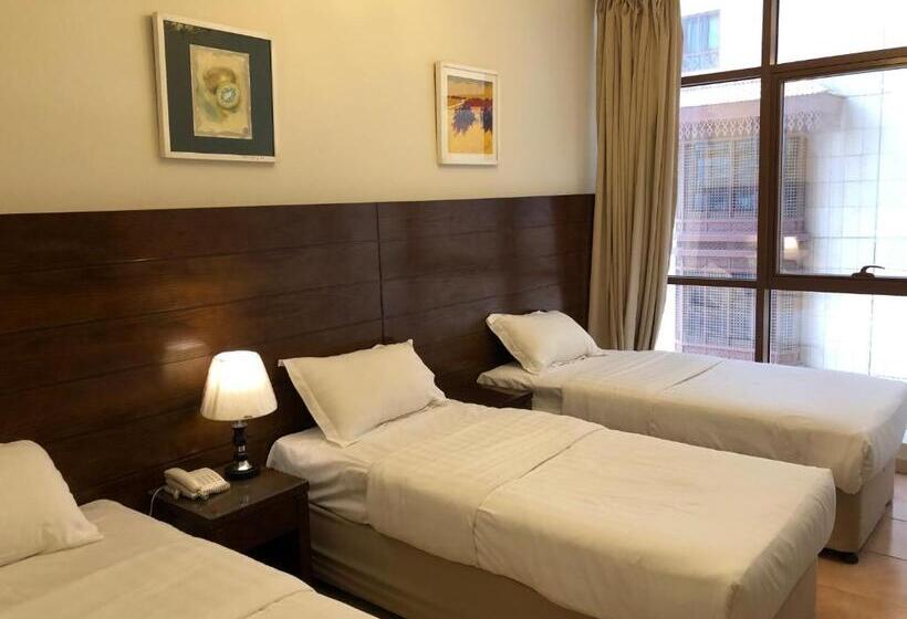 标准三人间, Manazel Alaswaf