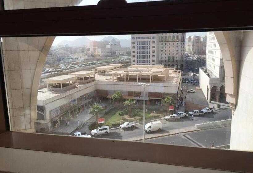 四人标准间, Manazel Alaswaf