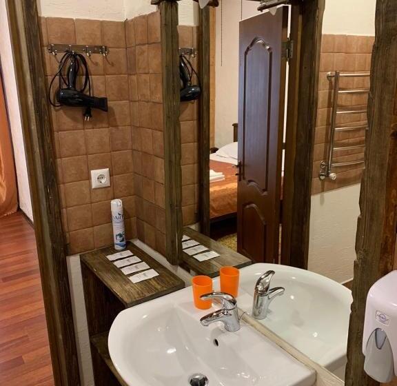 Quarto Triplo Standart, Shulc