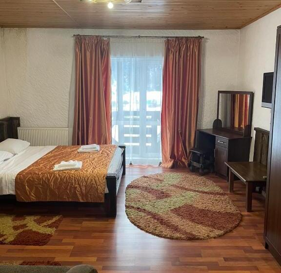 Junior Suite Familiar, Shulc