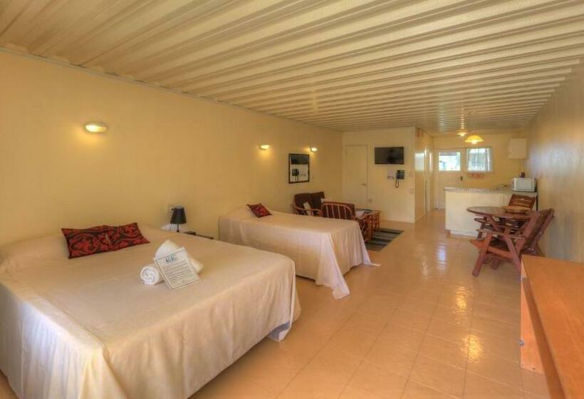 اتاق استاندارد با چشمانداز استخر, Kiikii Inn & Suites