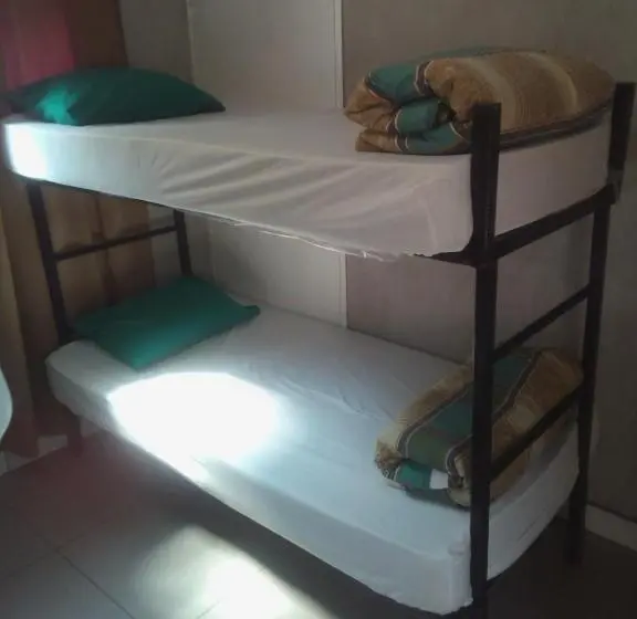 Vuode Makuusalissa, Accoustix Backpackers Hostel