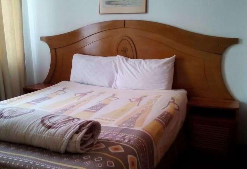 Номер Стандарт, Accoustix Backpackers Hostel