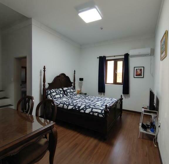 Cameră Triplă Deluxe, The Castle Stay