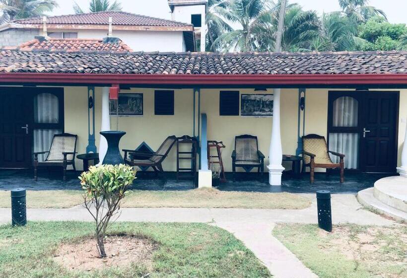 이코노미 룸, Janus Paradise Rest