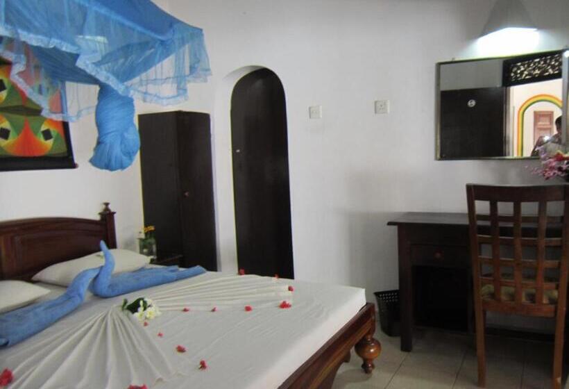 غرفة أساسية, Janus Paradise Rest