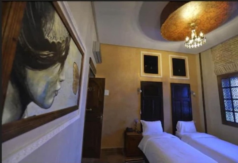 豪华房间, Des Oudaias