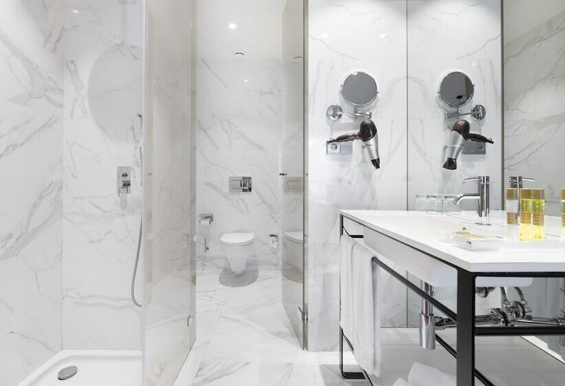 سوییت جونیور, Eurostars Porto Centro