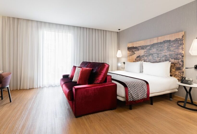 سوییت جونیور, Eurostars Porto Centro