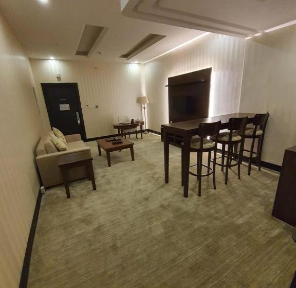 Люкс Кровать Кинг, Verta Hotel Qouraish