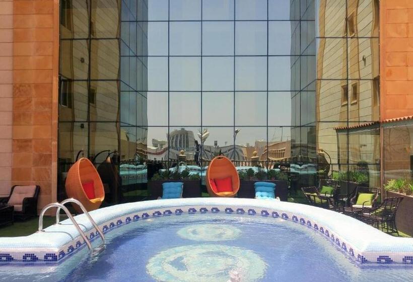 스위트 킹사이즈 침대, Verta Hotel Qouraish
