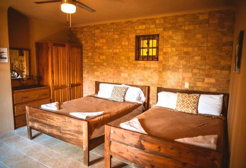 اتاق استاندارد چهار تخته, Rancho Tierra Alta