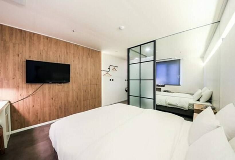 اتاق لوکس, Yeongdeungpo Blvd  Ora