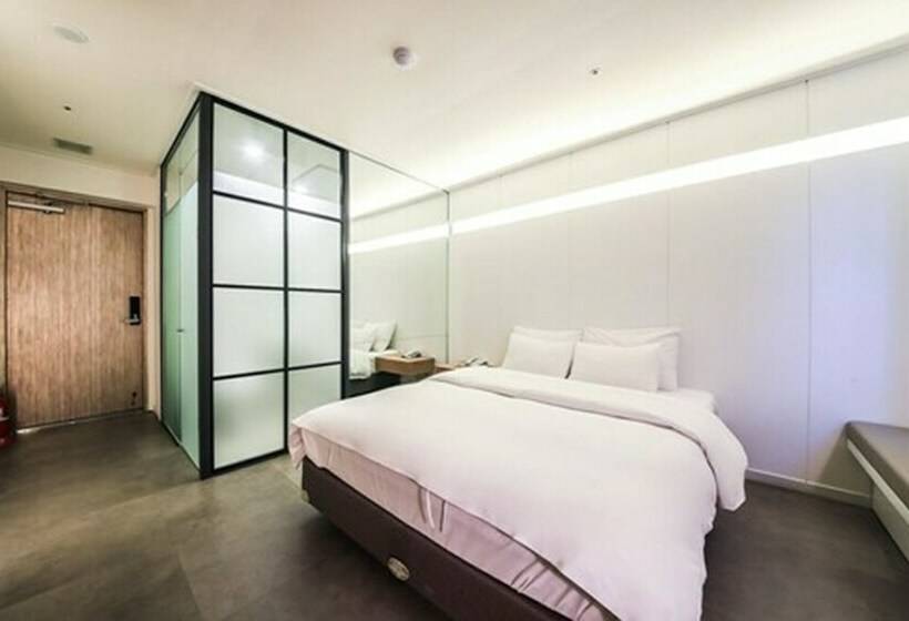 اتاق لوکس, Yeongdeungpo Blvd  Ora