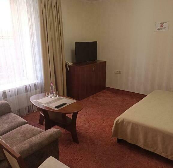 اتاق استاندارد, Status