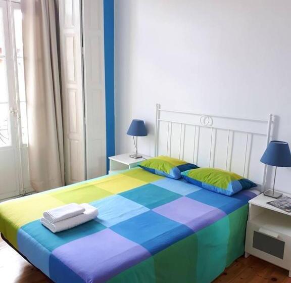 חדר סטנדרט חדר אמבטיה משותף, Leon Hostel