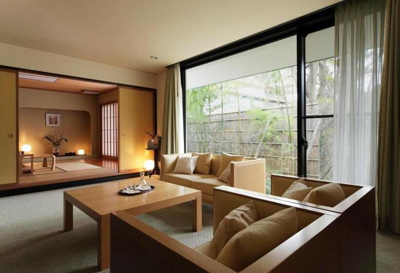סוויטה דלוקס, Auberge Suzukane