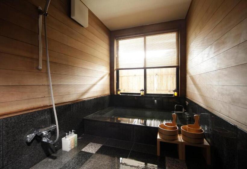 Люкс Повышенной Комфортности, Auberge Suzukane