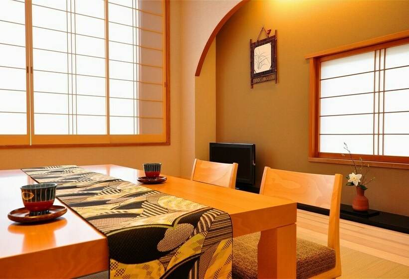 古典房间, Kansuien Kakuraku