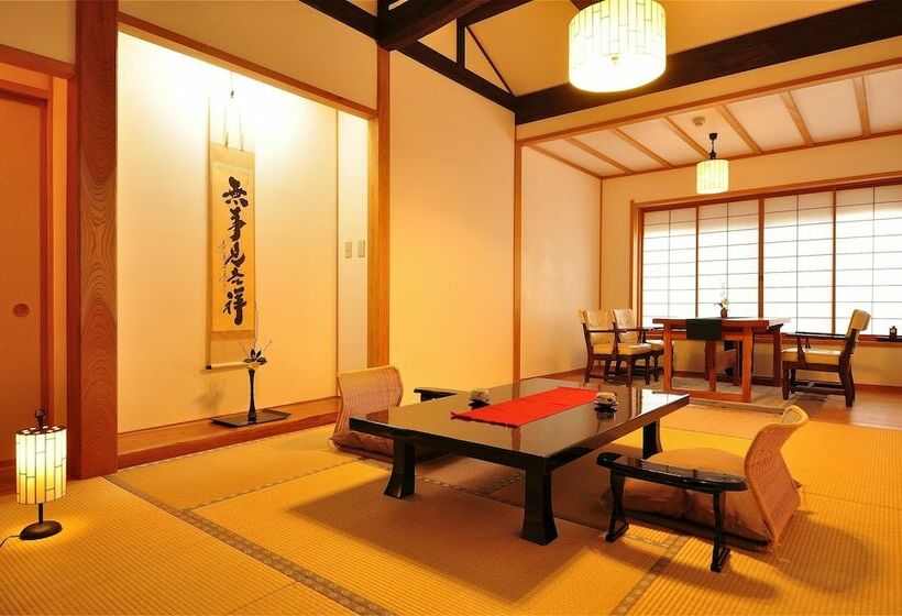 古典房间, Kansuien Kakuraku