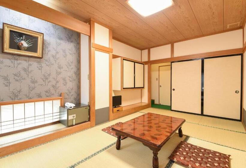 غرفة قياسية حمام مشترك, Shinseikan